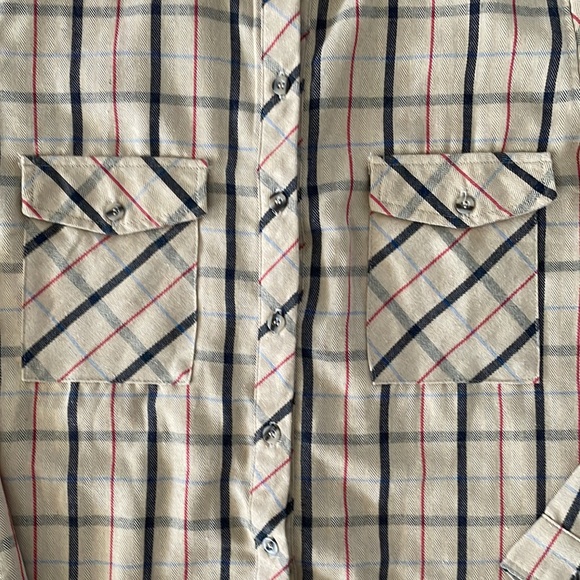 WILD MOSS | TAN PLAID BOYFRIEND LONG SLEEVE WOVEN FLANNEL SHIRT | Size Medium - Picture 5 of 9